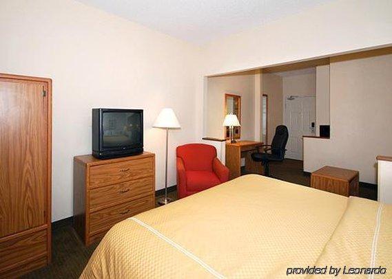 Best Western Hilliard Inn & Suites Номер фото